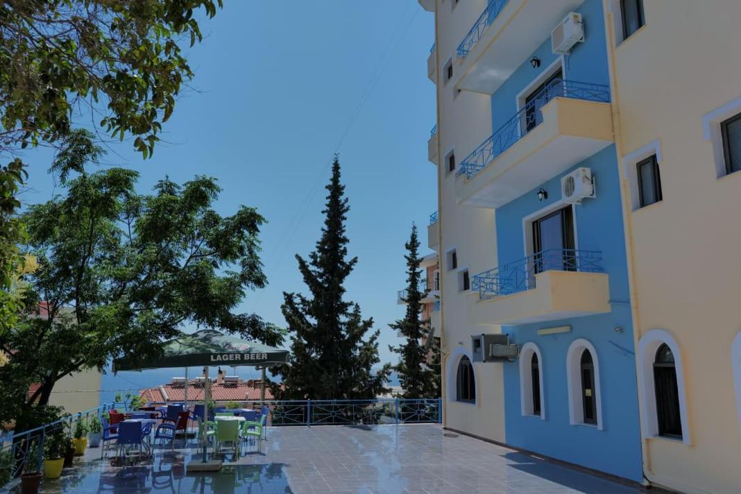Blue Heaven Hotel Sarande Bagian luar foto