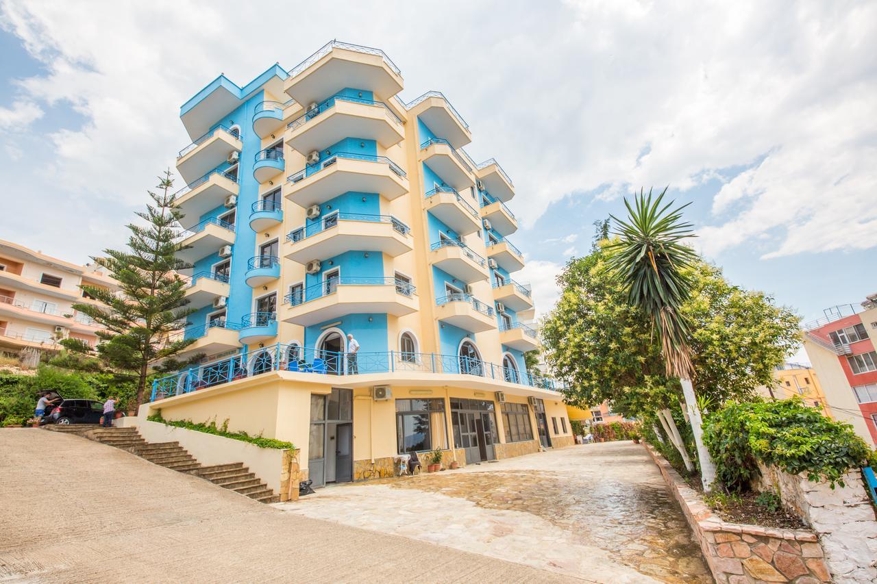 Blue Heaven Hotel Sarande Bagian luar foto